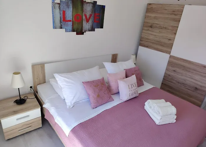 Buzolic 2 Hvar Appartement
